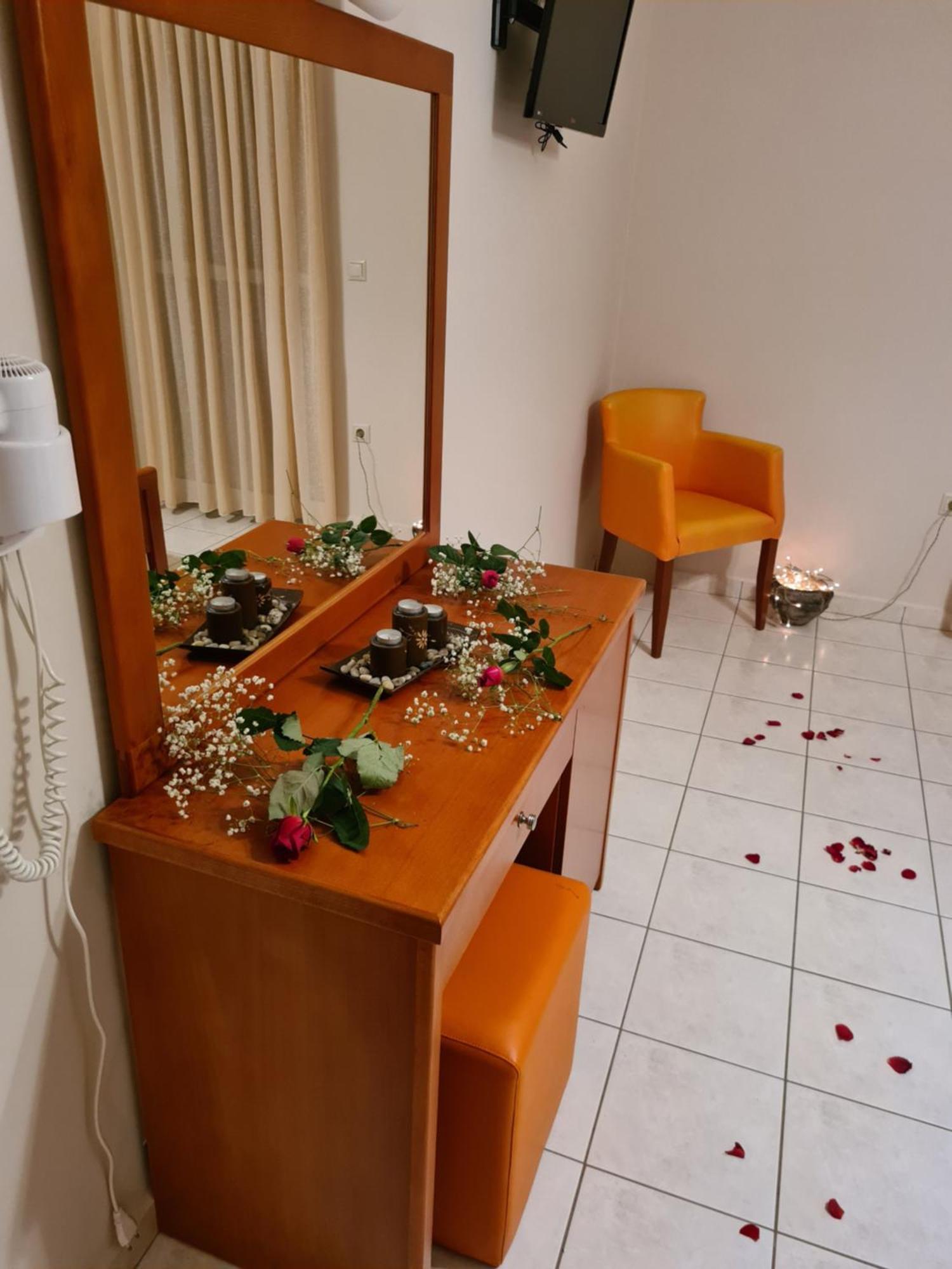 Manto Studios Tirósz Kültér fotó